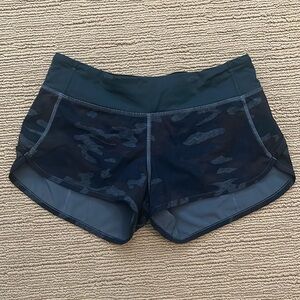 Lululemon speed shorts sz 4